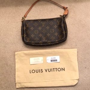Louis Vuitton Monogram Pochette